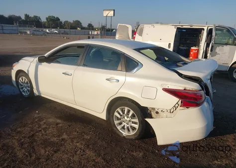 2015 Nissan Altima 2.5 S из США, поврежденный, VIN 1N4AL3APXFN304396